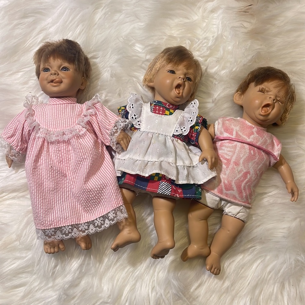 VINTAGE GI-GO ( lot of 3) DOLLS 
Expression 
dolls 
Used
T22-A